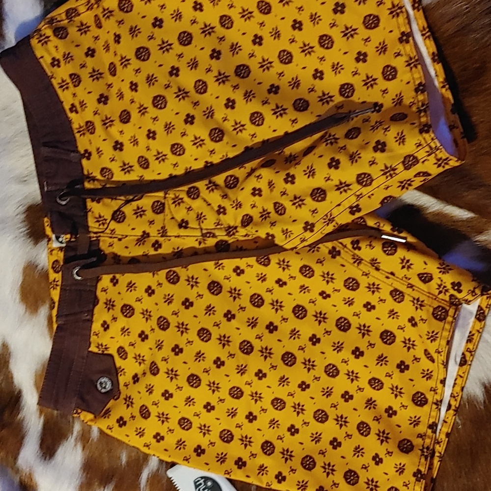 Rhy-Thm Shorts Sz 28